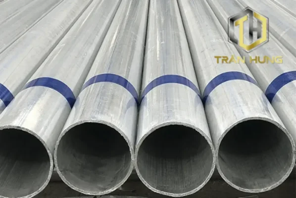 Ống thép Trung Quốc sản xuất hiện đại, xuất khẩu toàn cầu 2025